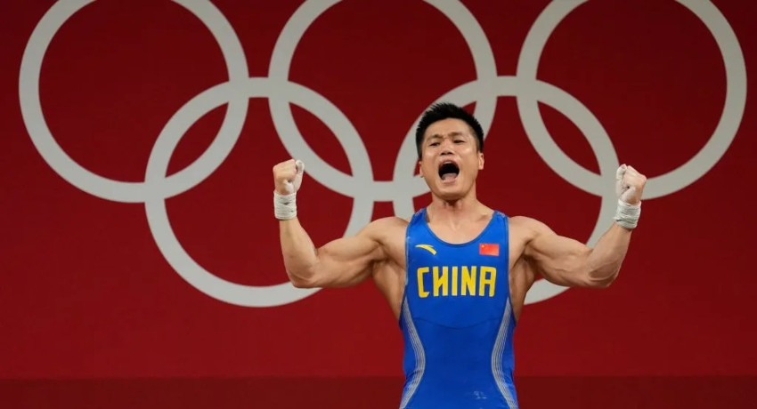 A Chinese Triple Olympic Weightlifting Champion Wants to Prove his Innocence